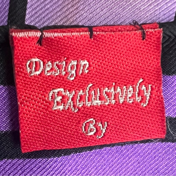 Mark A Gough Pablo Picasso Print 100% Silk Handmade Scarf. - Picture 6 of 7